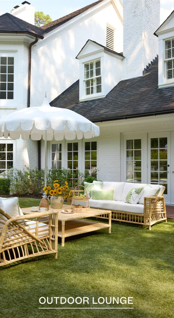 Outdoor Lounge