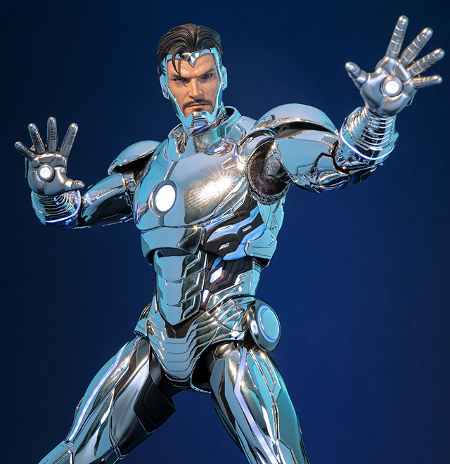 Superior Iron Man Sixth Scale Figure