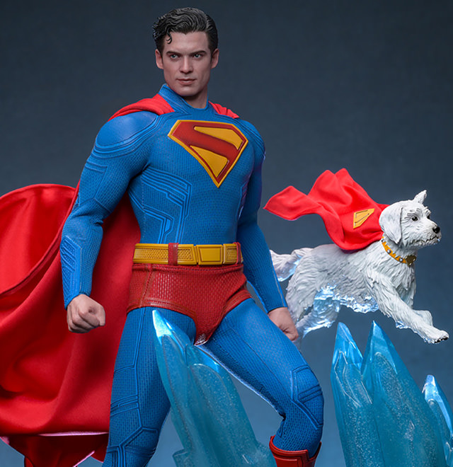 Superman & Krypto Sixth Scale Figure Set