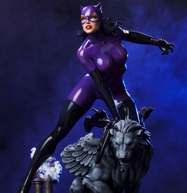 Catwoman (Purple Edition) Quarter Scale Maquette