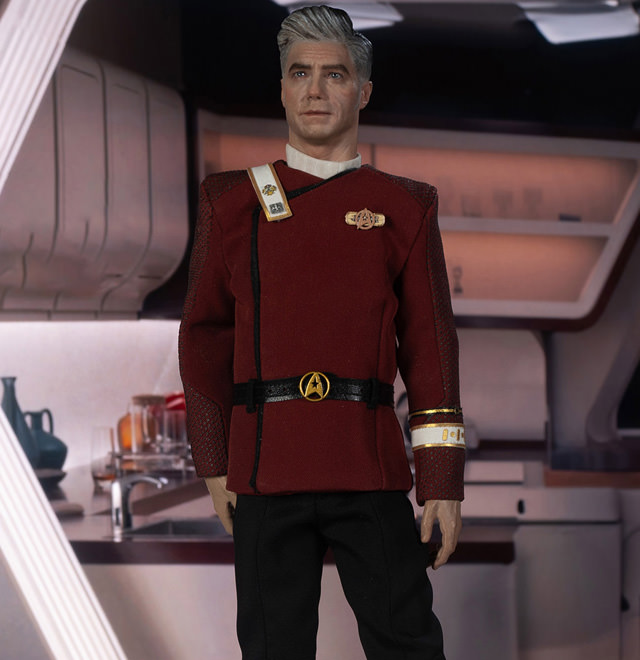 Admiral Christopher Pike Sixth Scale Figue (EXO-6)
