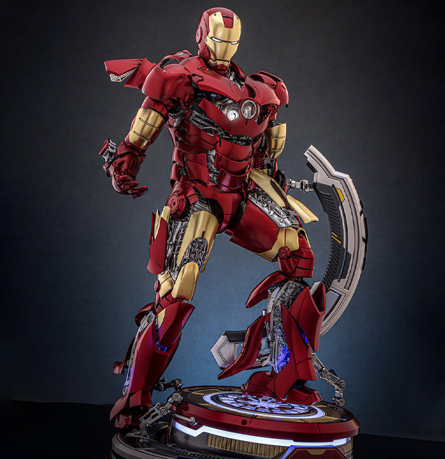 Iron Man Mark III (Armor Suit Up Version) Sixth Scale Figure
