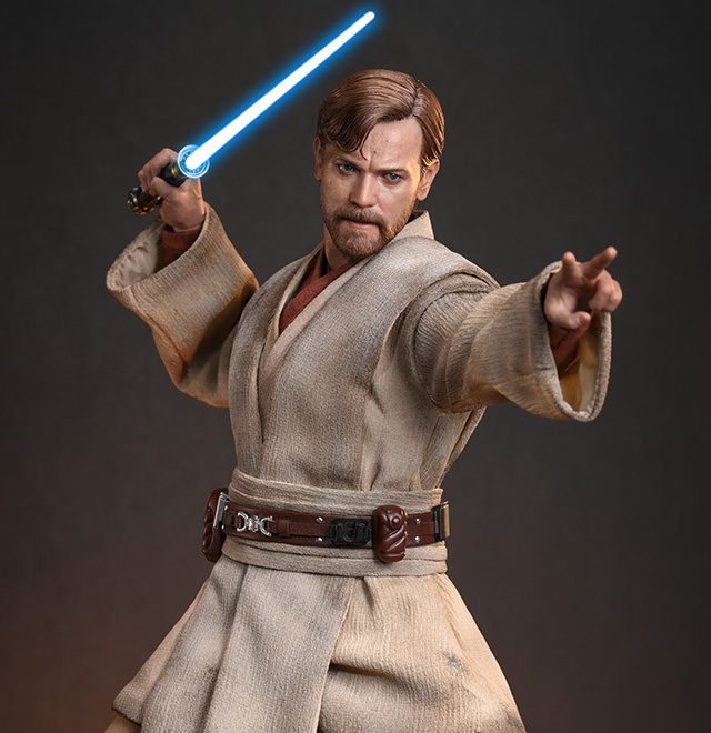 Obi-Wan Kenobi Mustafar Sixth Scale Figure