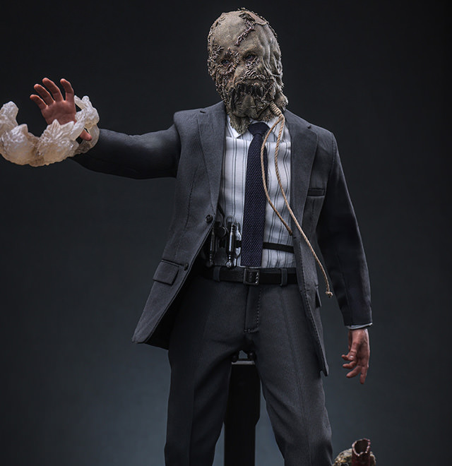 Scarecrow™ (2.0) Sixth Scale Figure by Hot Toys