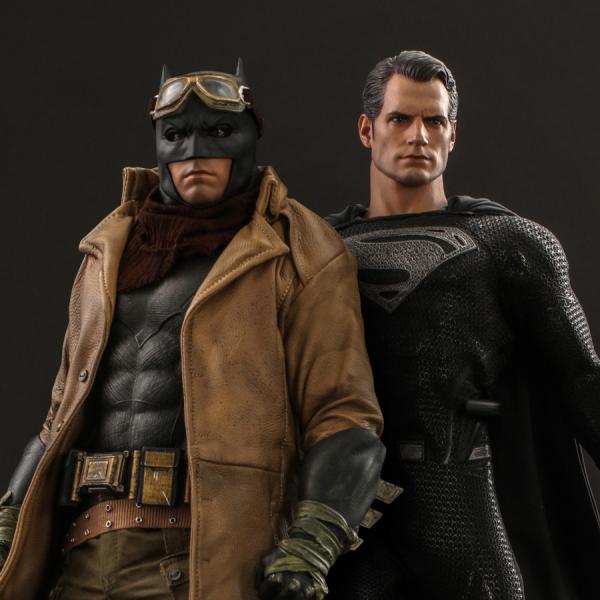 Knightmare Batman and Superman Sixth Scale Figure Set by Hot Toys