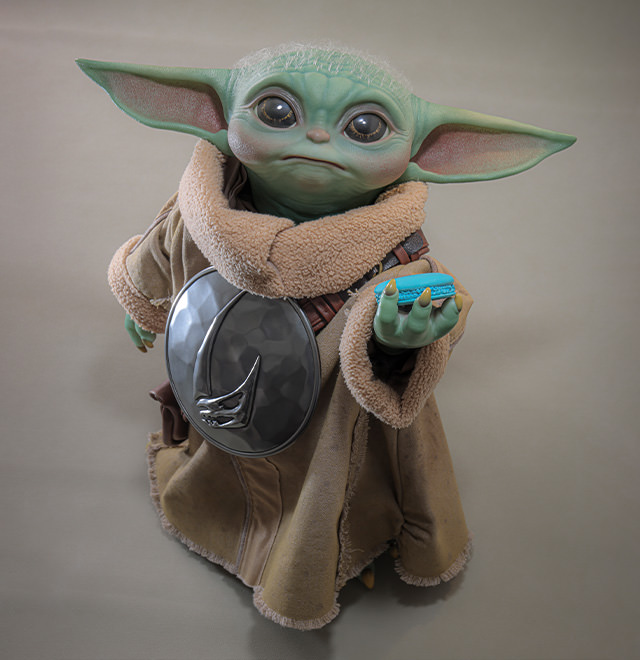 Grogu™ Life-Size Figure by Hot Toys