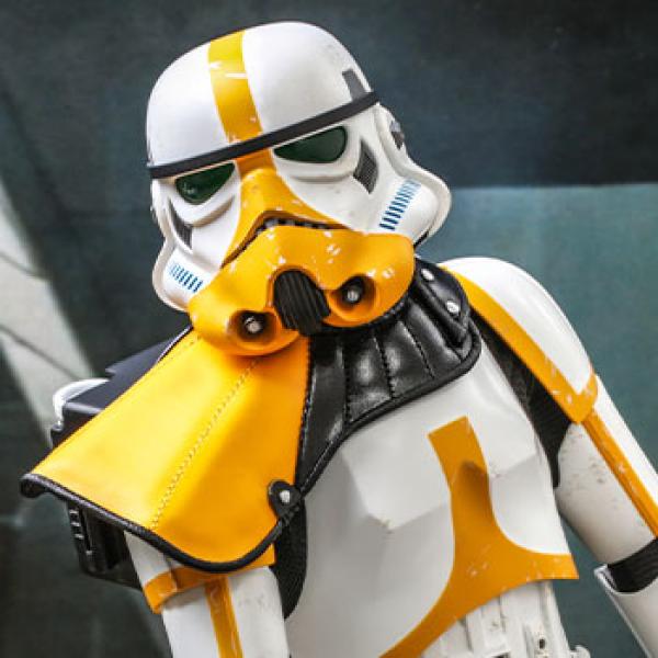 Artillery Stormtrooper™ Sixth Scale Figure by Hot Toys