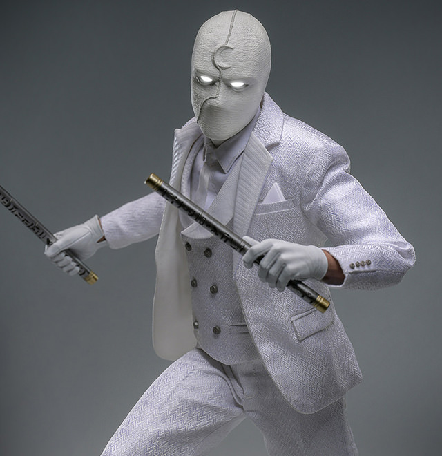 Mr. Knight Sixth Scale Figure