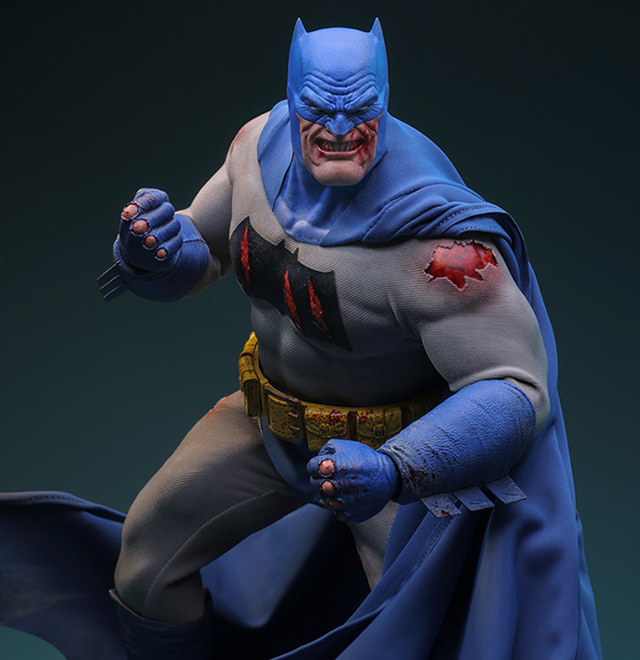 Batman Battle Damaged DK Returns Sixth Scale Figure