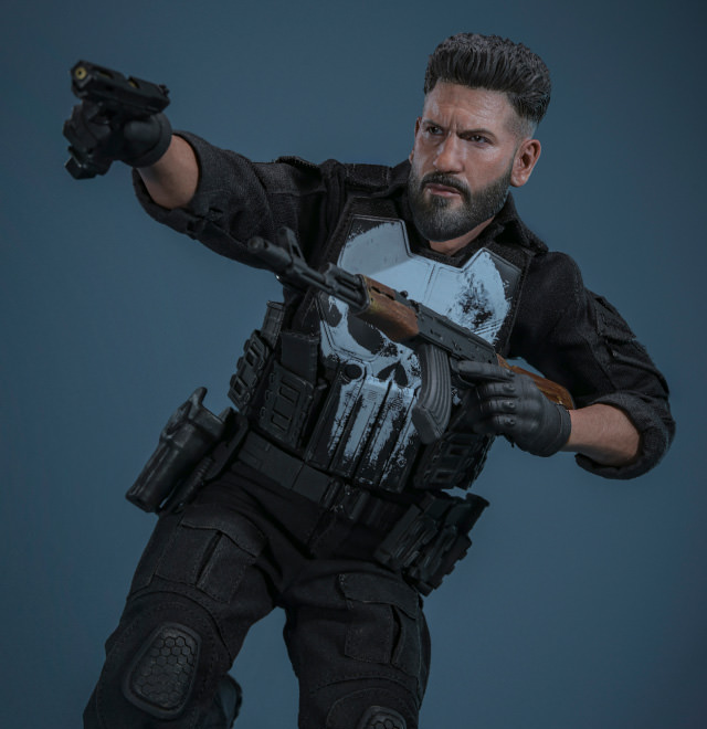 The Punisher Sixth Scale Figure Hot Toys