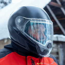 Rider weaiting Oxygen Heated Helmet
