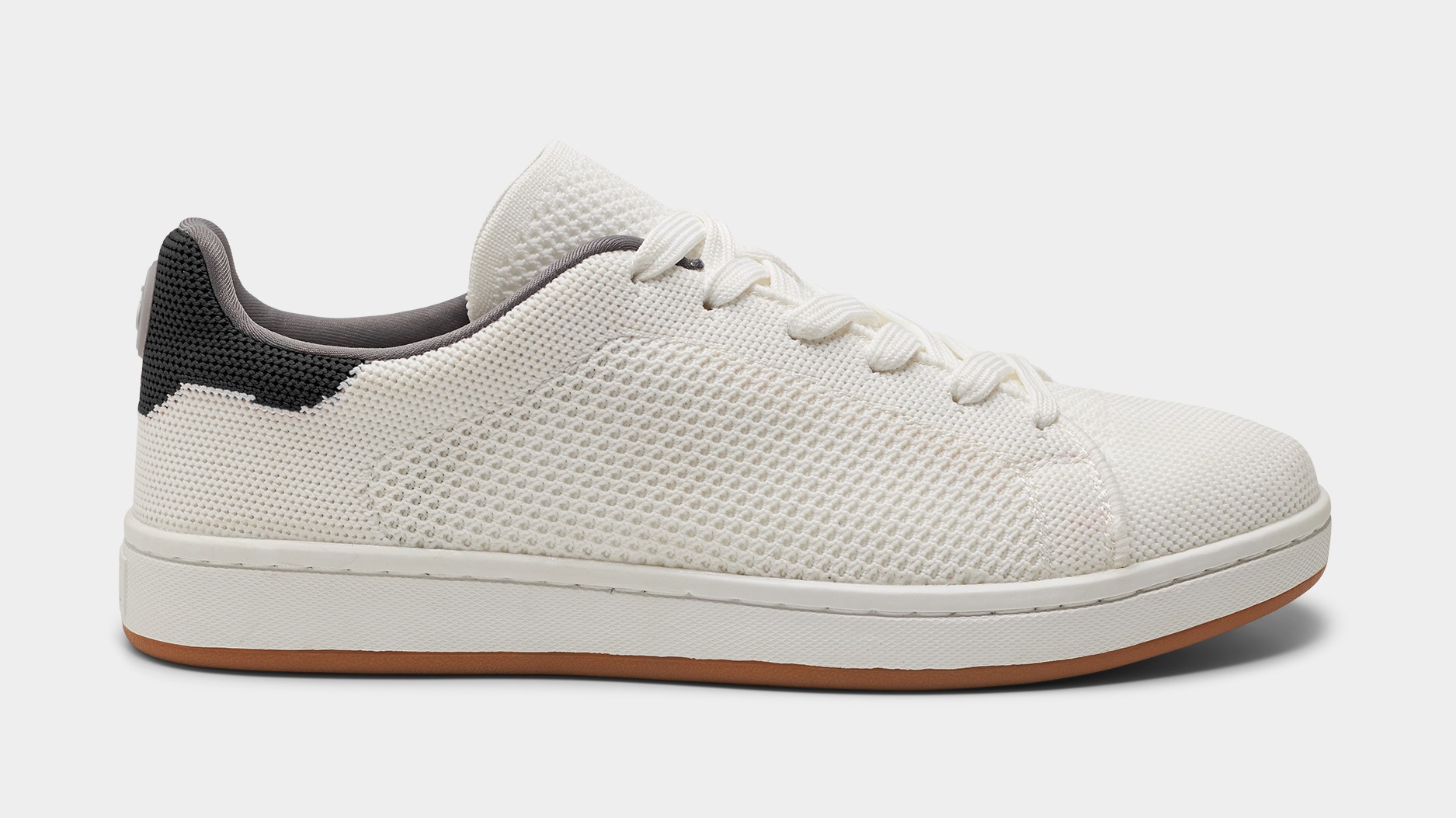 The Classic Sneaker - Jet Black