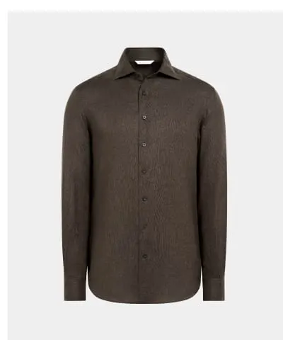 brown shirt