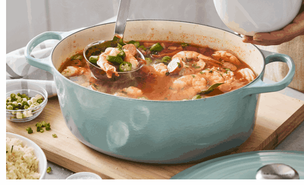 Le Creuset Signature Oval Dutch Oven, 8 qt.