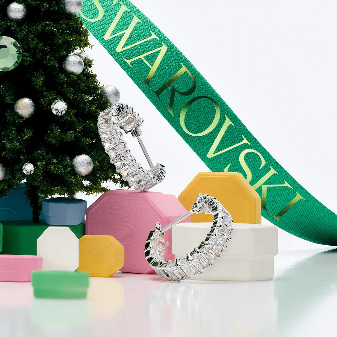 Swarovski earrings on gift boxes