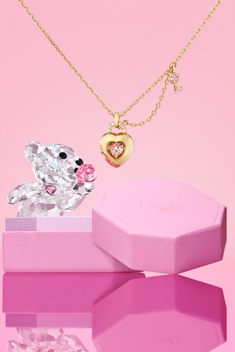 Kris Bear and Idyllia heart pendant