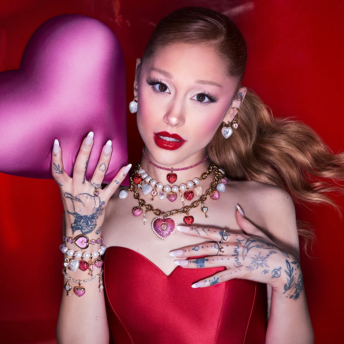 Heart-shaped Idyllia jewelry