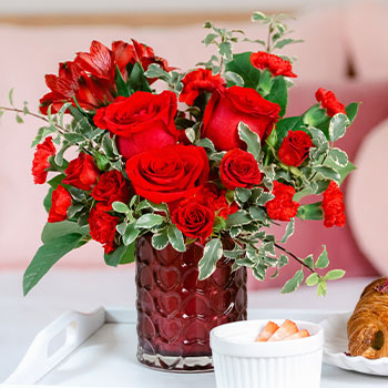 SHOP THE BEST OF<br>VALENTINE'S DAY