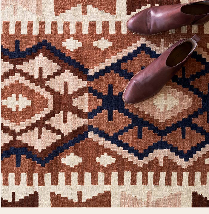 harika kilim accent rug