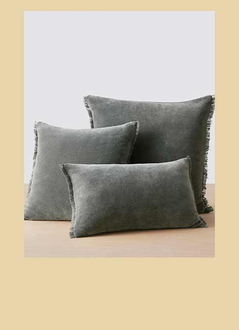 naveta pillow