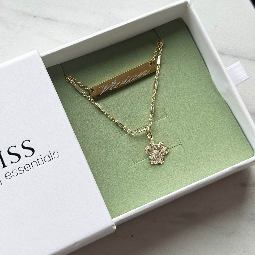 Dog Mama Engraved Necklace Set