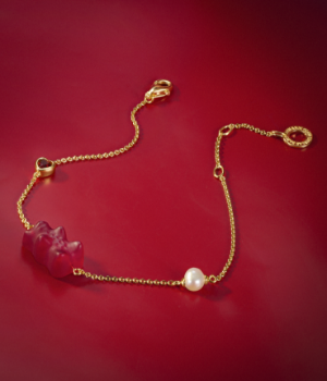 Gold-plated bracelet with red goldbears, freshwater pearl & stones