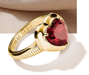 18k Gold Plated Ring with Red Heart Zirconia Stone Elyndra
