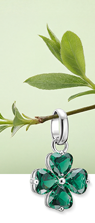 Silver Charm Pendant Four Leaf Clover Connect