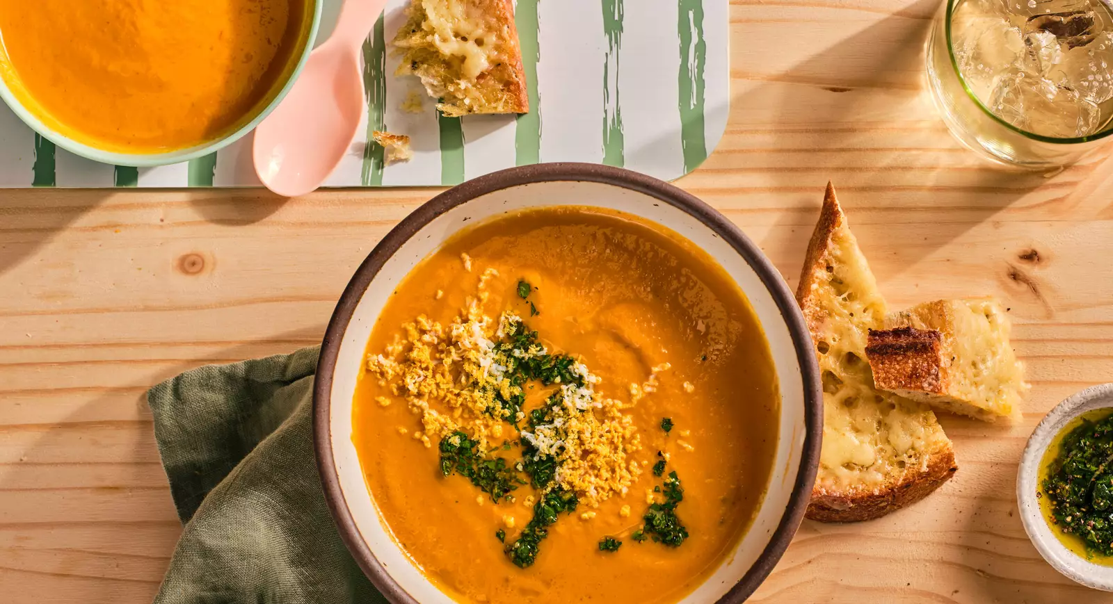 Back-to-Busy Meal Plan: Pumpkin Chickpea Soup With Cheesy Toast (+ Leftover Egg Sandwiches)