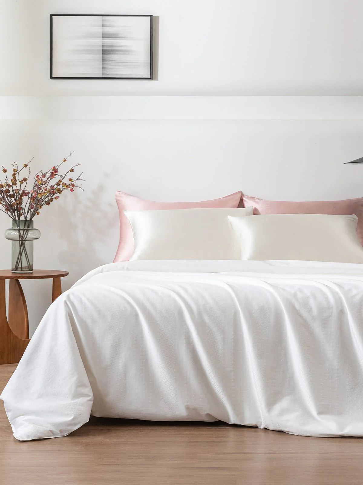 Image of All Season 6A Mulberry Silk Filled Comforter