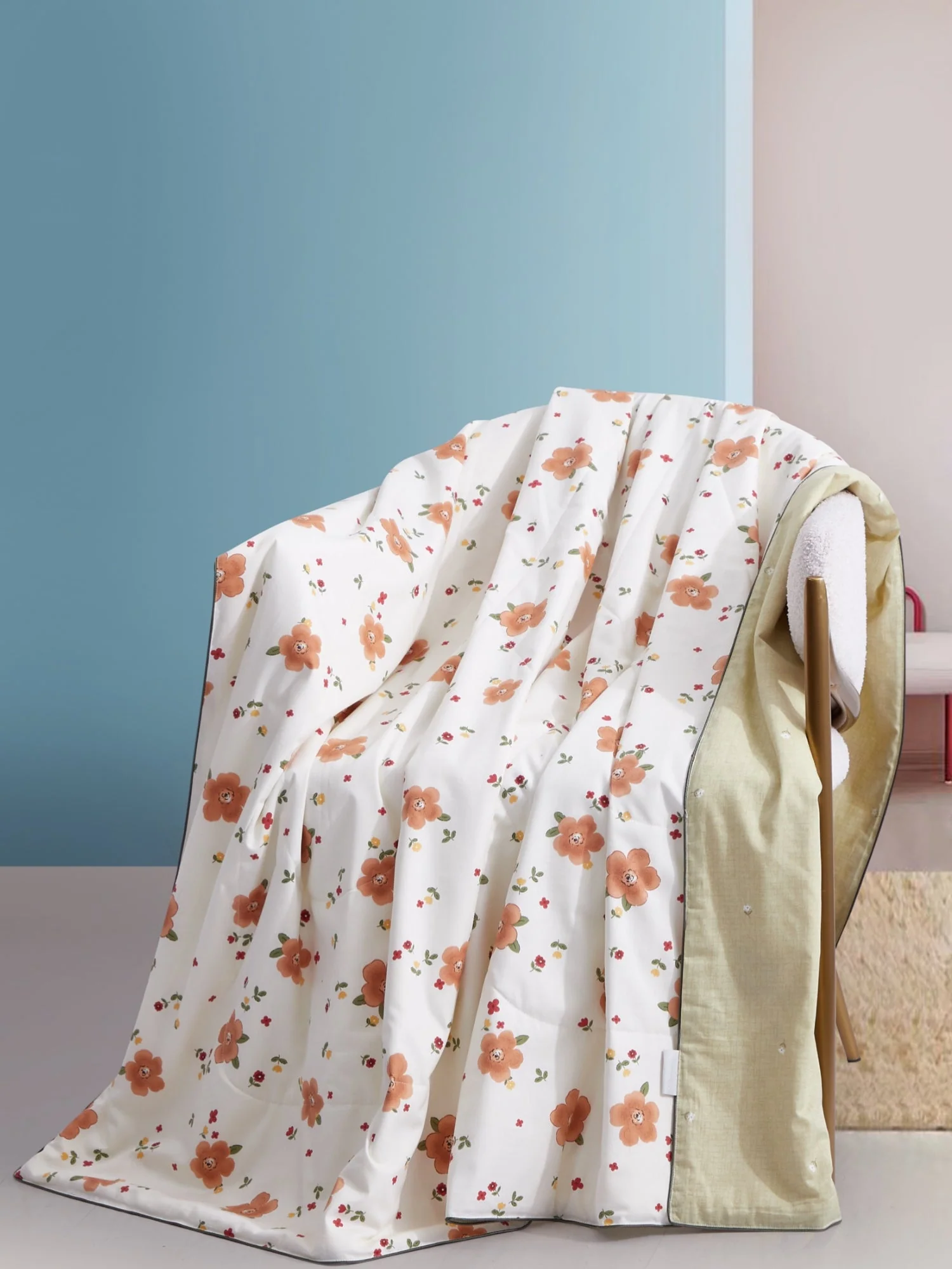Image of Summer Washable Silk Cooling Blankets