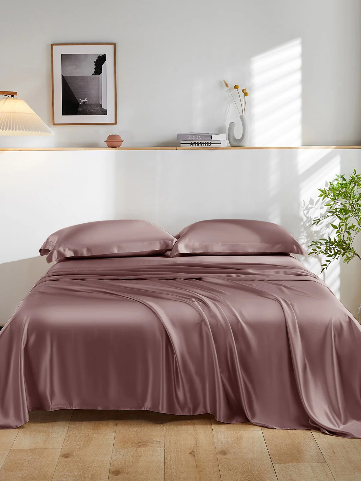 Image of Final Sale - 19 Momme Silk Sheet Set with Sham Pillowcases(Limited Stock)