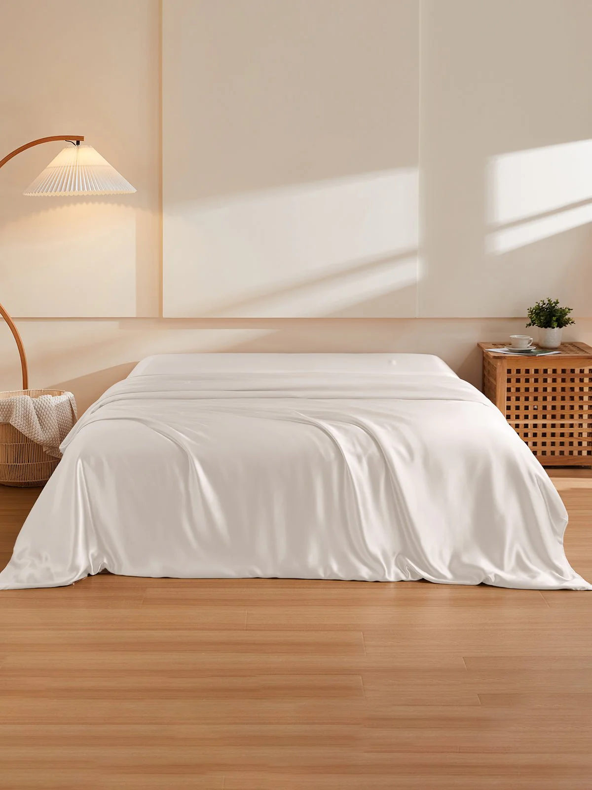 Image of 19 Momme Silk Duvet Cover