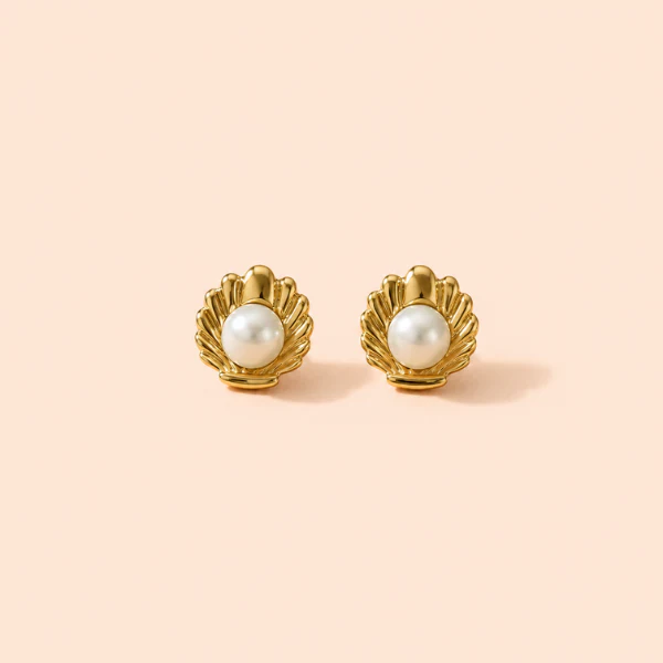 Image of Arielle Studs