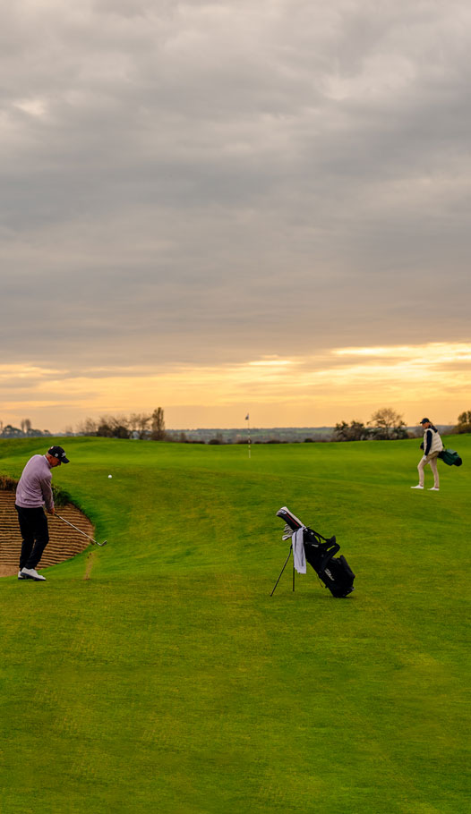 3 Clubs for a Round – How Would You Play It?