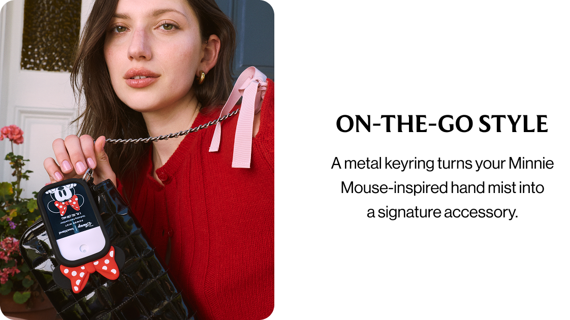 ON-THE-GO STYLE A metal keyring turns your Minnie Mouse-inspired hand mist into a signature accessory.