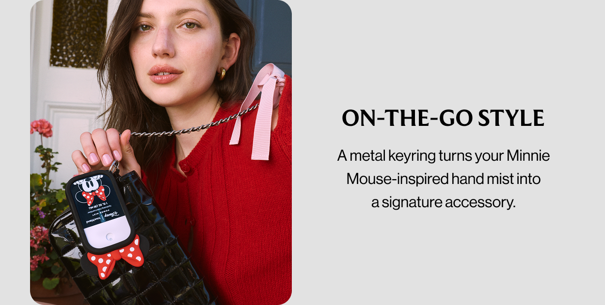 ON-THE-GO STYLE A metal keyring turns your Minnie Mouse-inspired hand mist into a signature accessory.