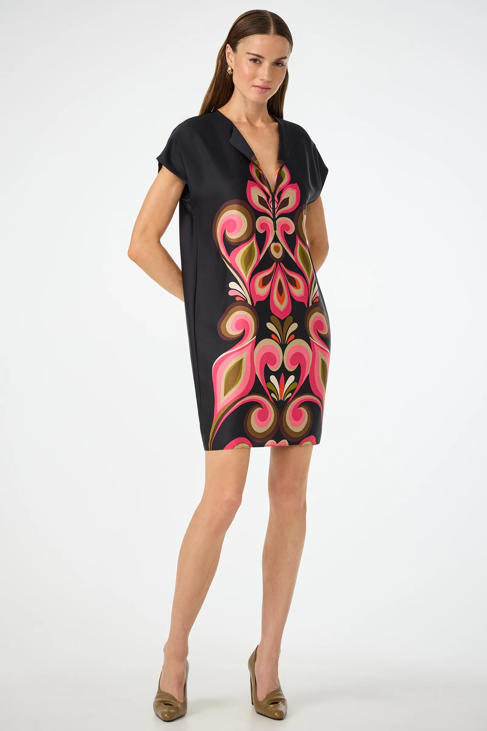 Image of Hasil 3 Short-Sleeve Shift Dress - Sanctuary