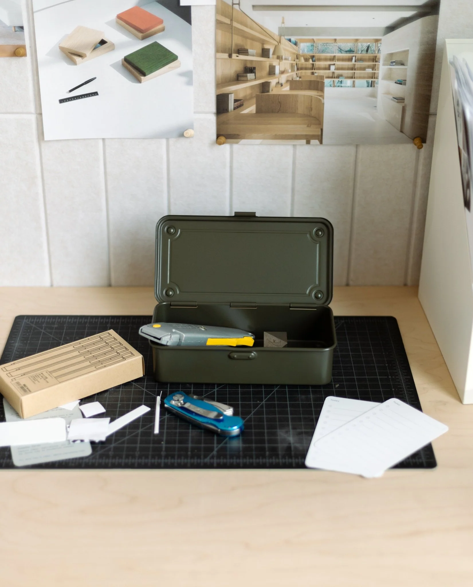 Image of Toyo T-190 Storage Box