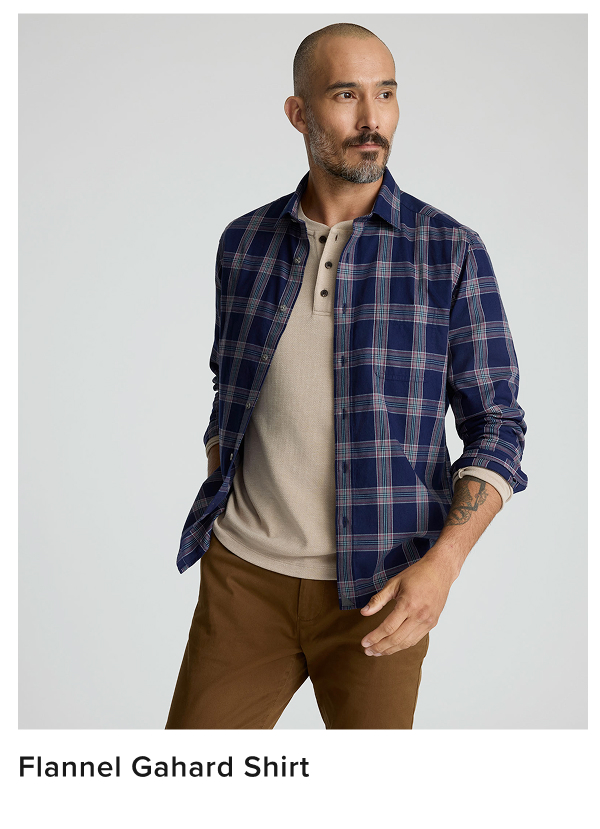 What's better than a soft, brushed cotton shirt when fall comes around? One with a just-right untucked length to help you look sharp—even at your most casual. This season-ready flannel comes in a timeless plaid pattern that'll never feel out of place wherever you go. And a spread collar plus constructed cuffs keep you looking sharp from the office to nights out. Wear it with our Traveler Tech Pants for an easy autumn outfit.