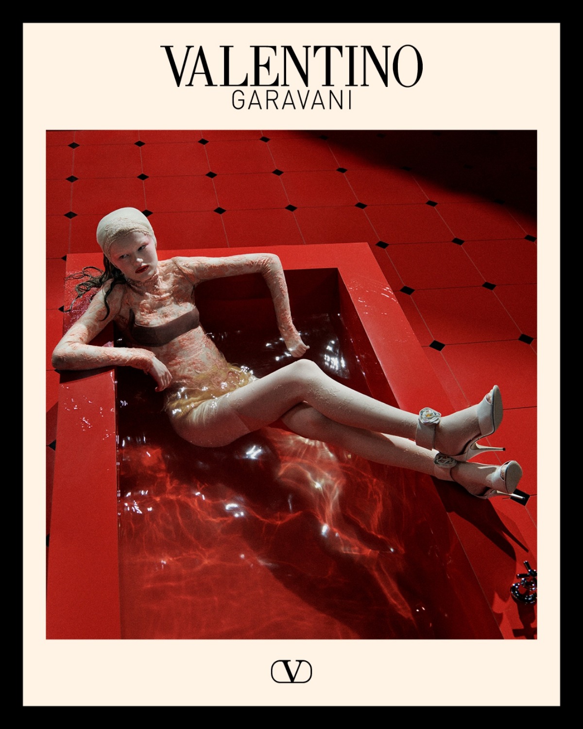 Valentino Le Méta-Théâtre Des Intimités