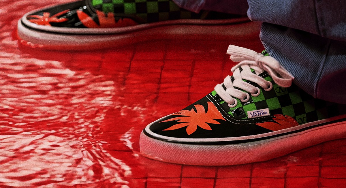 https://www.valentino.com/experience/valentino-garavani-and-vans