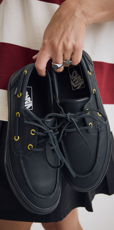 2-Eyelet Boat Shoe