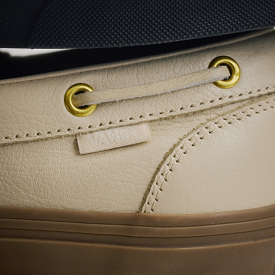 2-Eyelet Boat Shoe