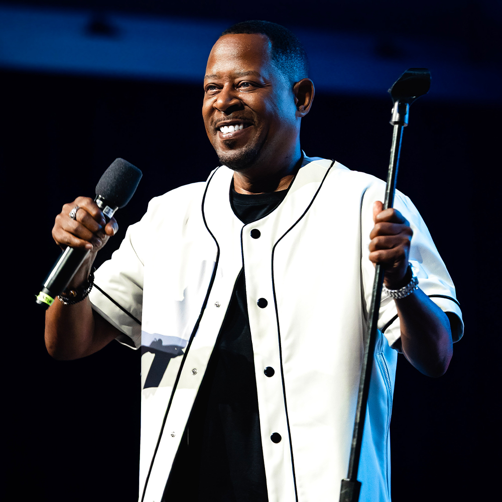Image of comedian Martin Lawrence on stage.