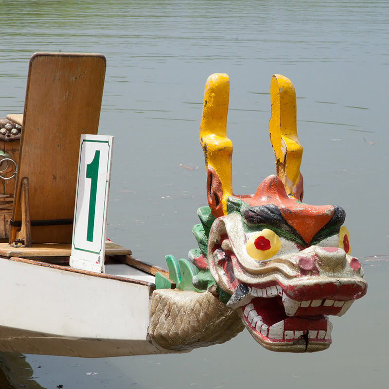 Image of a dragon boat.