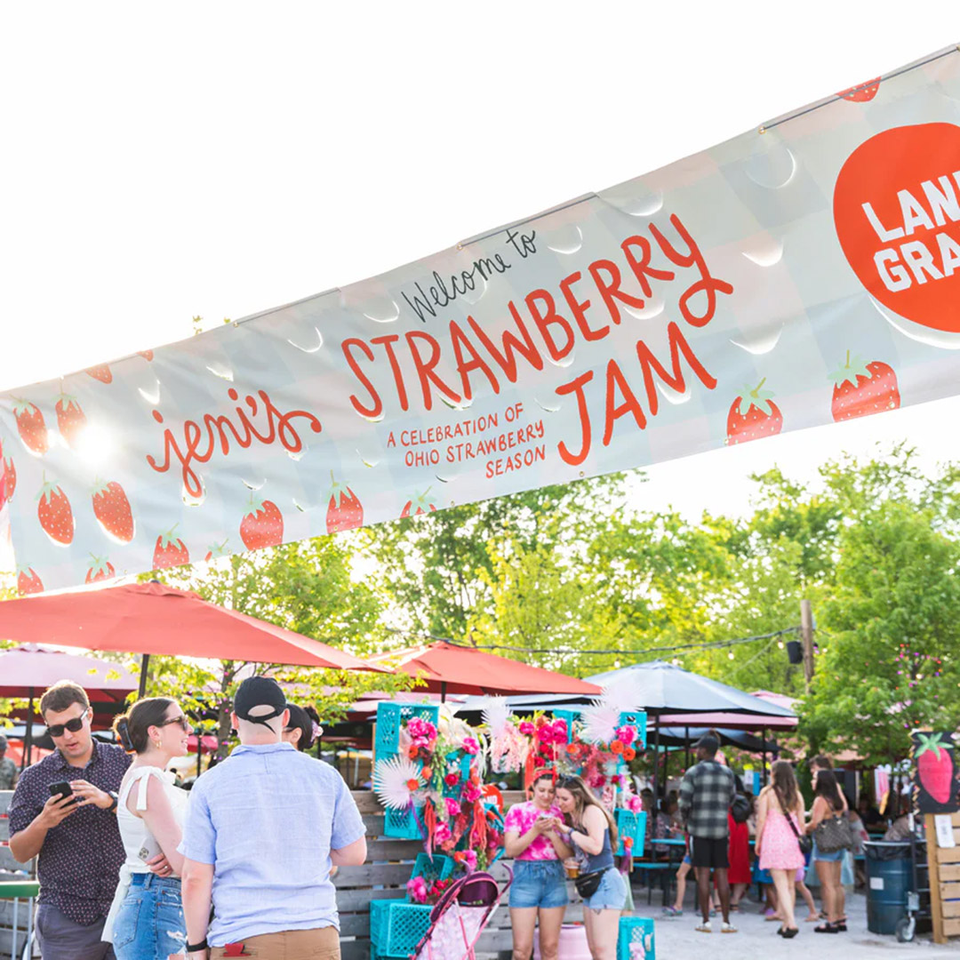Image of Strawberry Jam festival entrance.