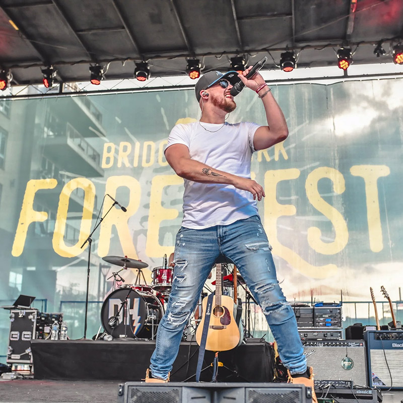 Image of singer performing at Fore!Fest.