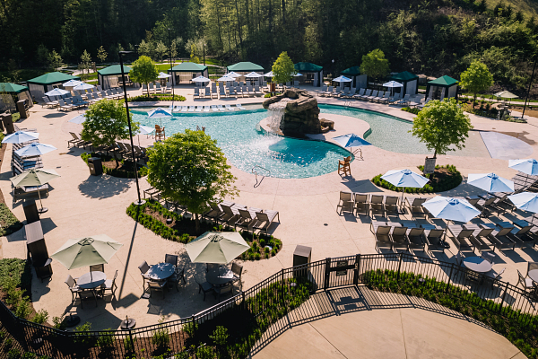 Cove Pool Cabanas