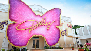 Exterior of Songteller Within The Dolly Parton Experience